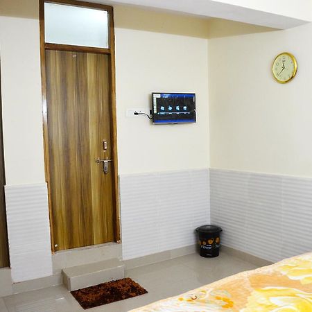 نويدا الكبرى Shiv Shakti Guest House المظهر الخارجي الصورة
