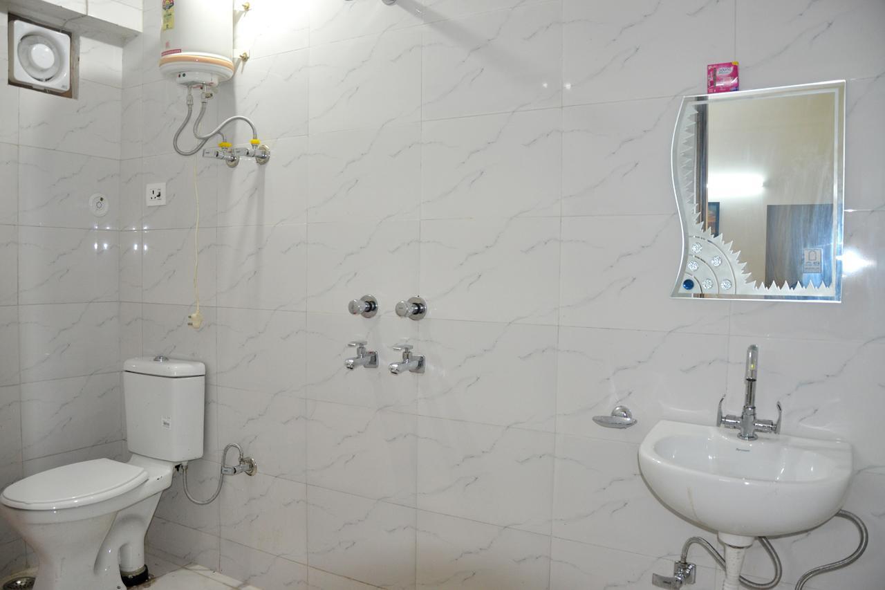 نويدا الكبرى Shiv Shakti Guest House المظهر الخارجي الصورة